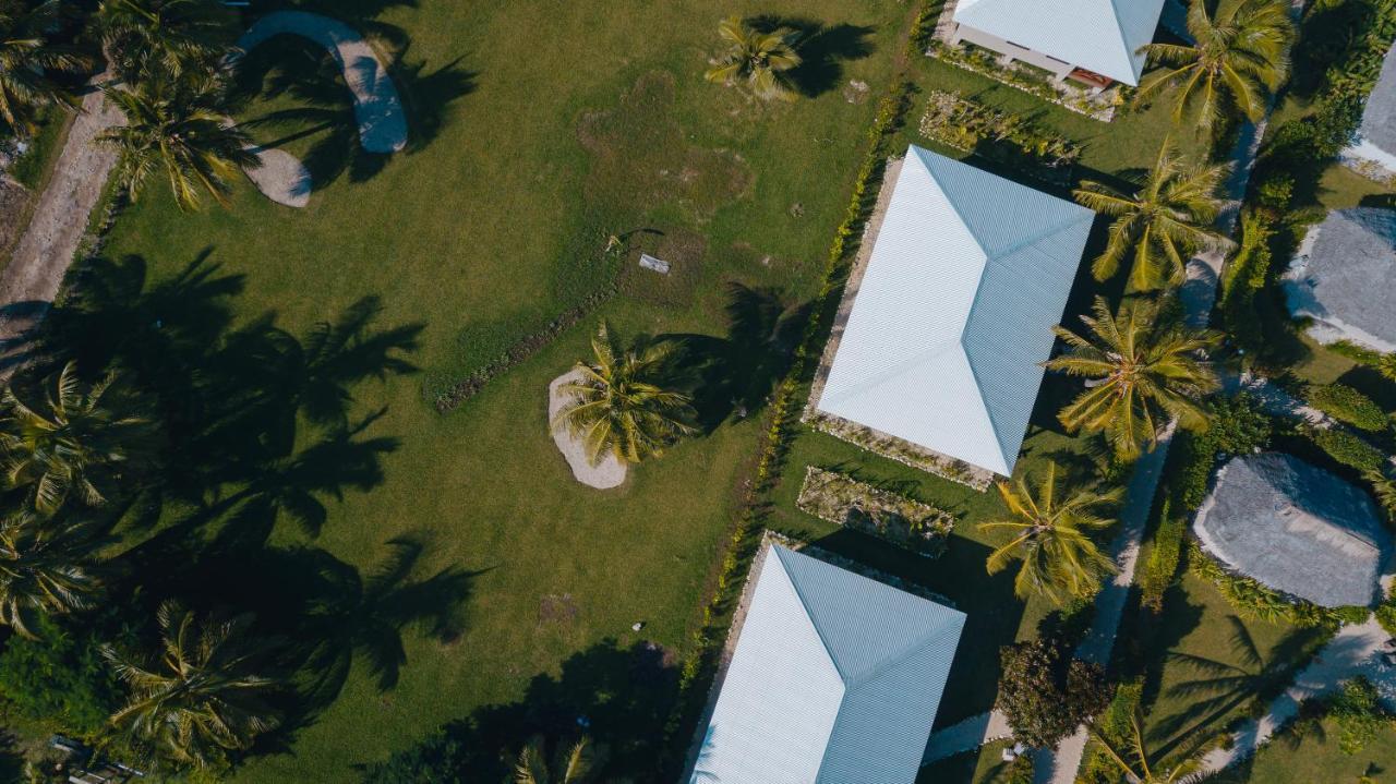 White Grass Ocean Resort & Spa Iuiak Bagian luar foto