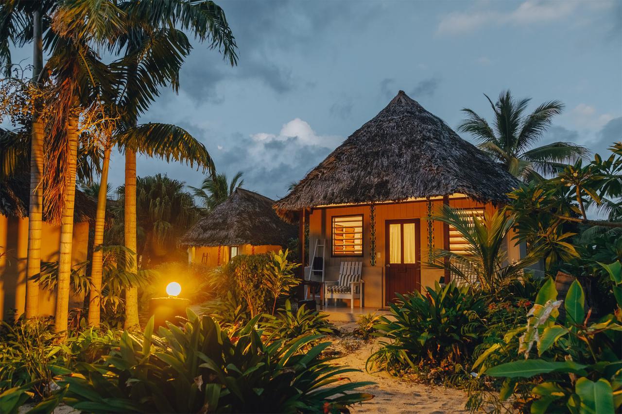 White Grass Ocean Resort & Spa Iuiak Bagian luar foto